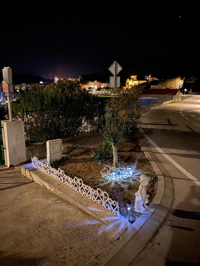 Casa Erceg Amor Vincit Omnia Skradin Exterior foto